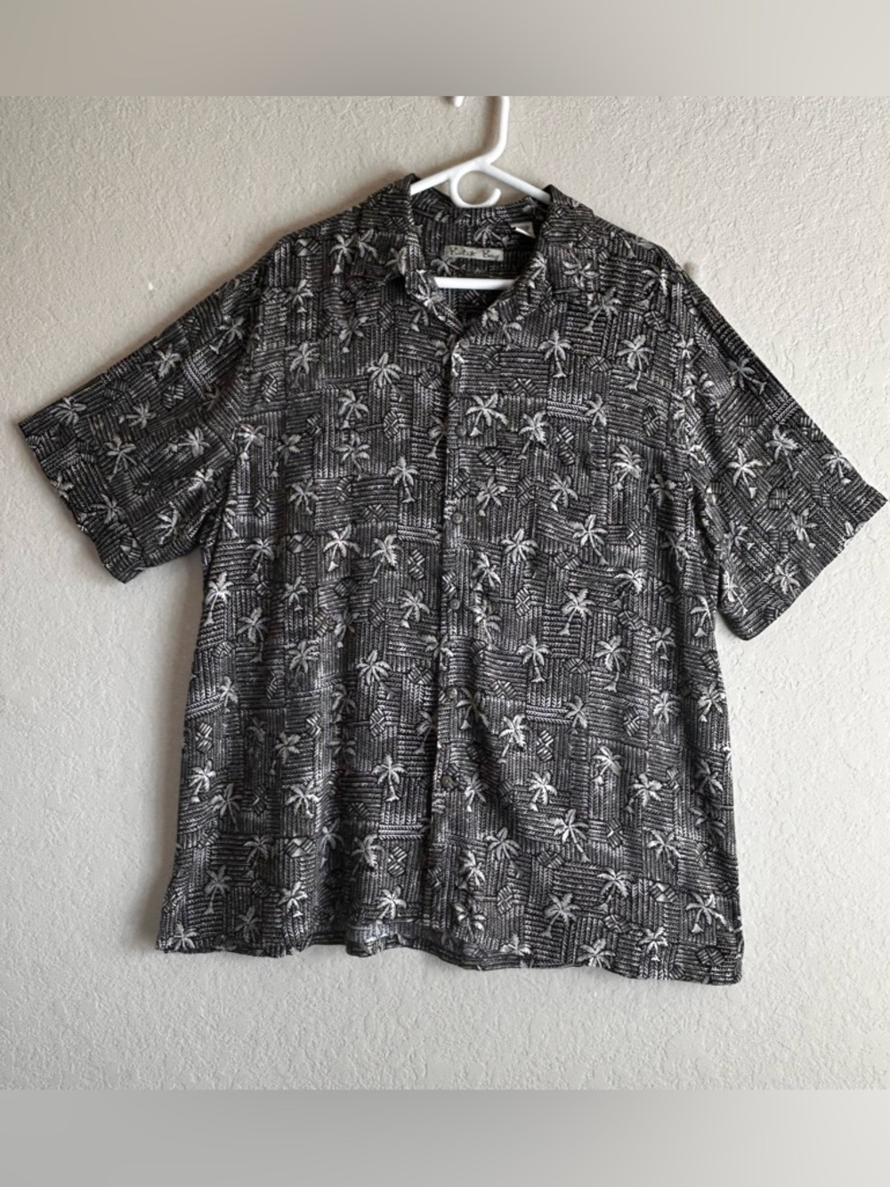 Batik Bay Shirt Men’s Size X-Large Multicolor Hawaiian Palm Print Short Sleeve